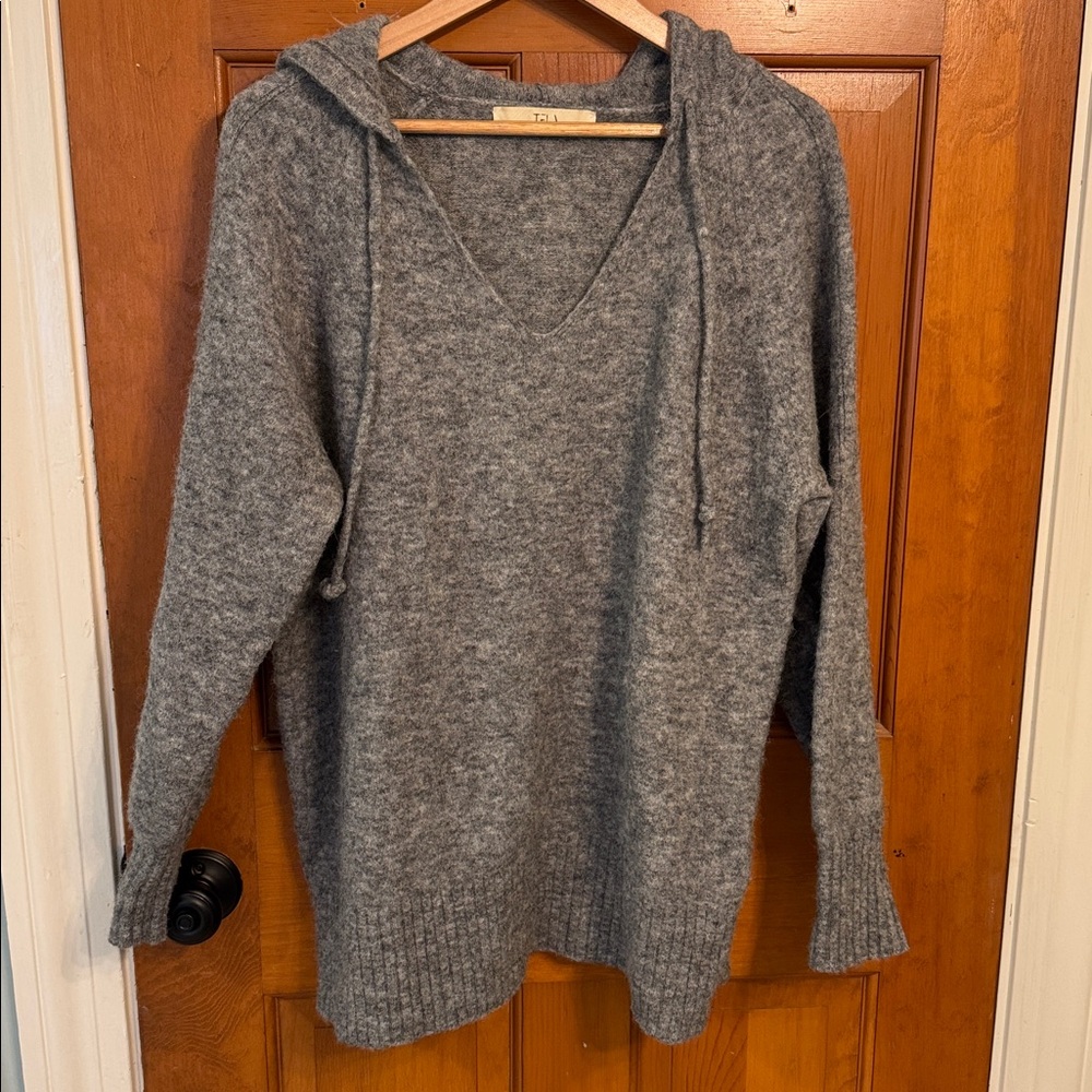 TELA Grey Gray Heavy Knit Hooded Sweater Alpaca Winter Casual Minimalist Large